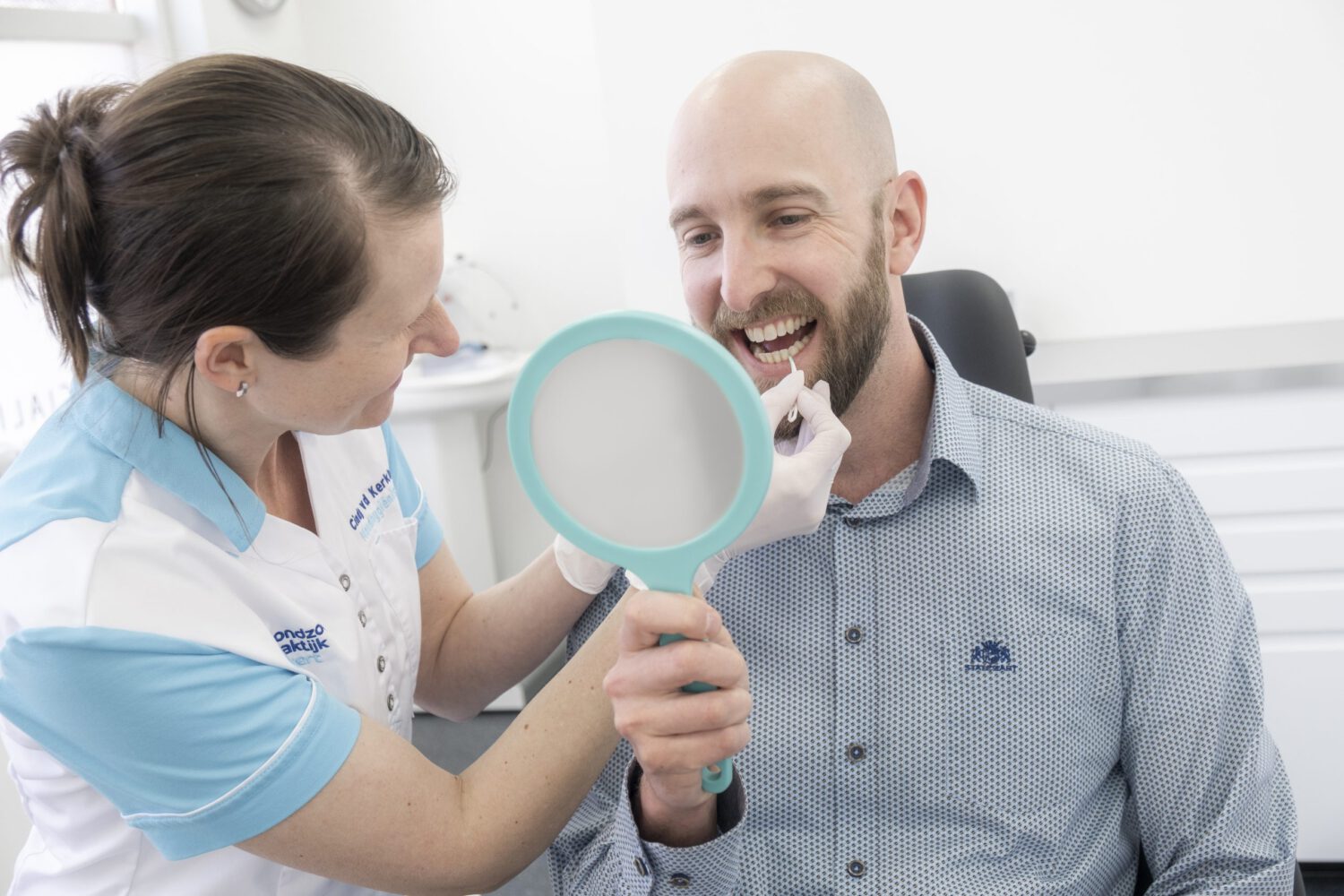 In de behandelstoel bij Mondhygiëniste Cindy van den Kerkhof